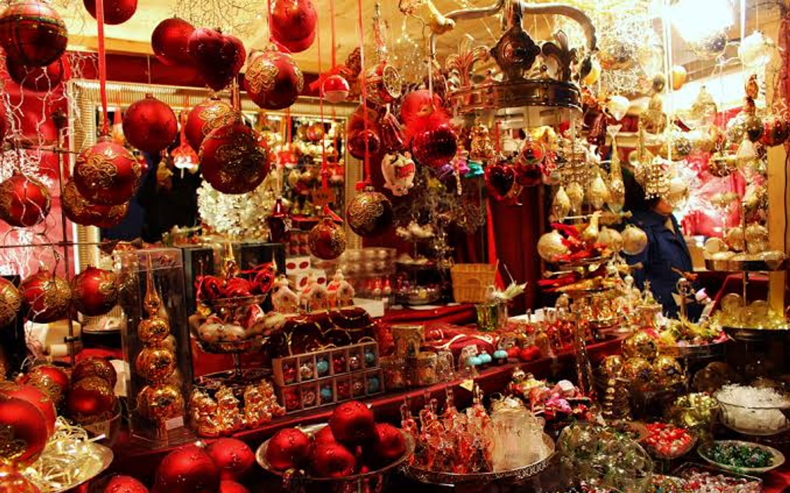 Lichfield Christmas Market 'The Staffordshire Fayre'