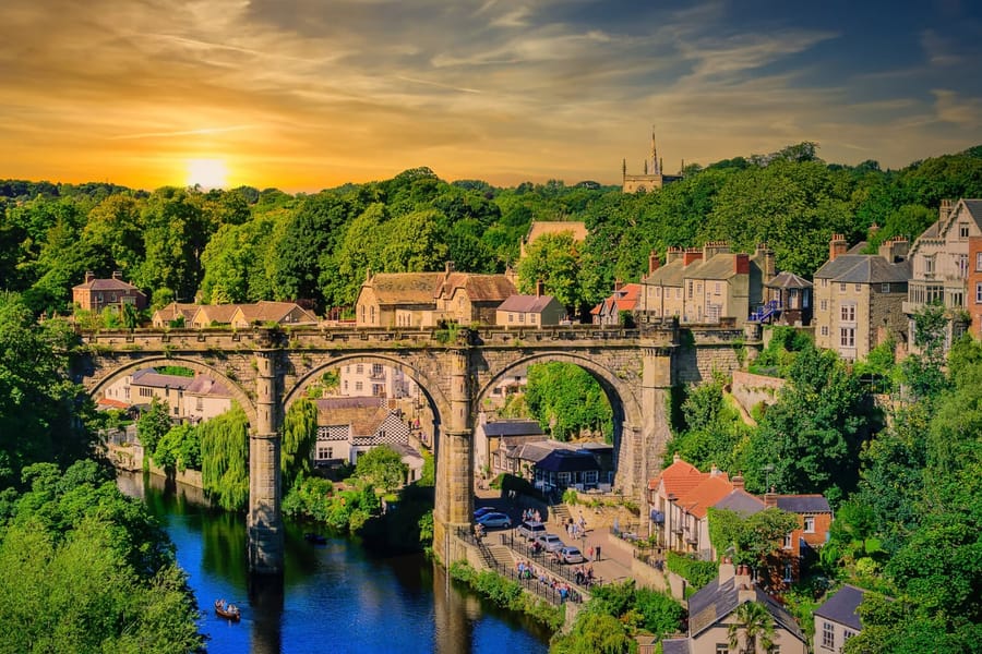 Knaresborough & Harrogate